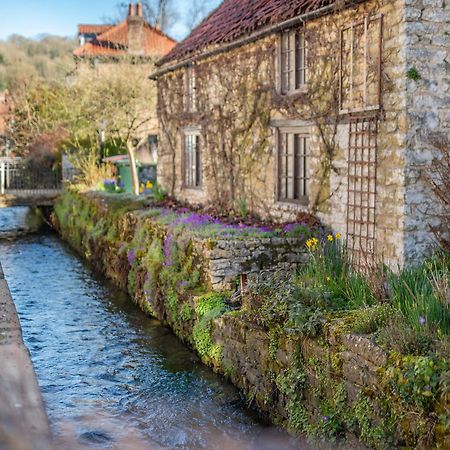 Ryburn House - Uk43518 Villa Торнтън Дейл Екстериор снимка