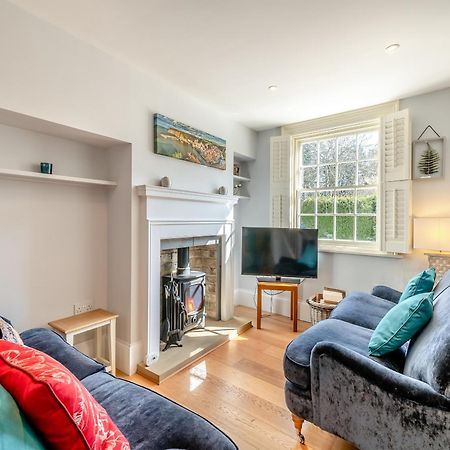 Ryburn House - Uk43518 Villa Торнтън Дейл Екстериор снимка