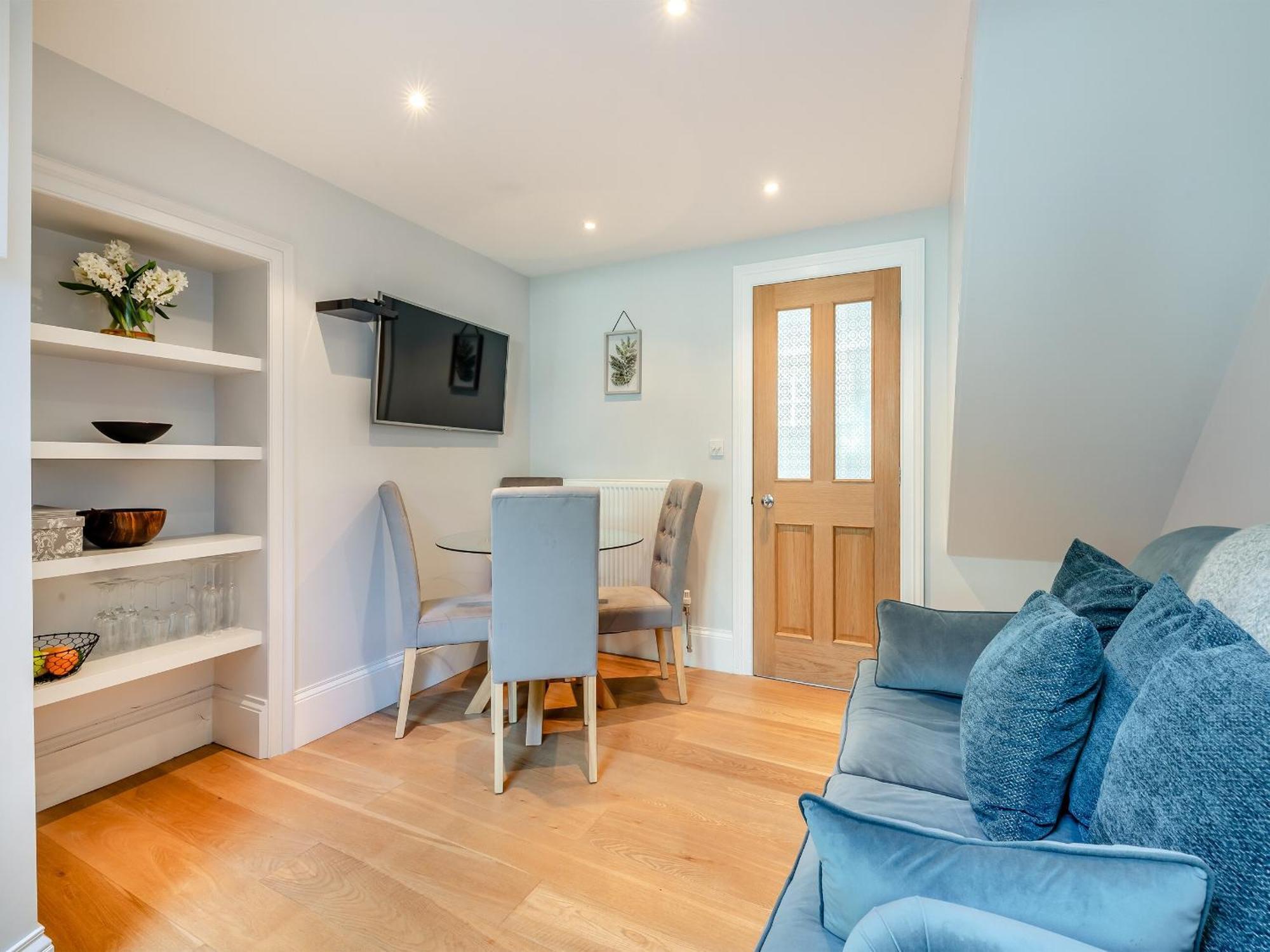 Ryburn House - Uk43518 Villa Торнтън Дейл Екстериор снимка