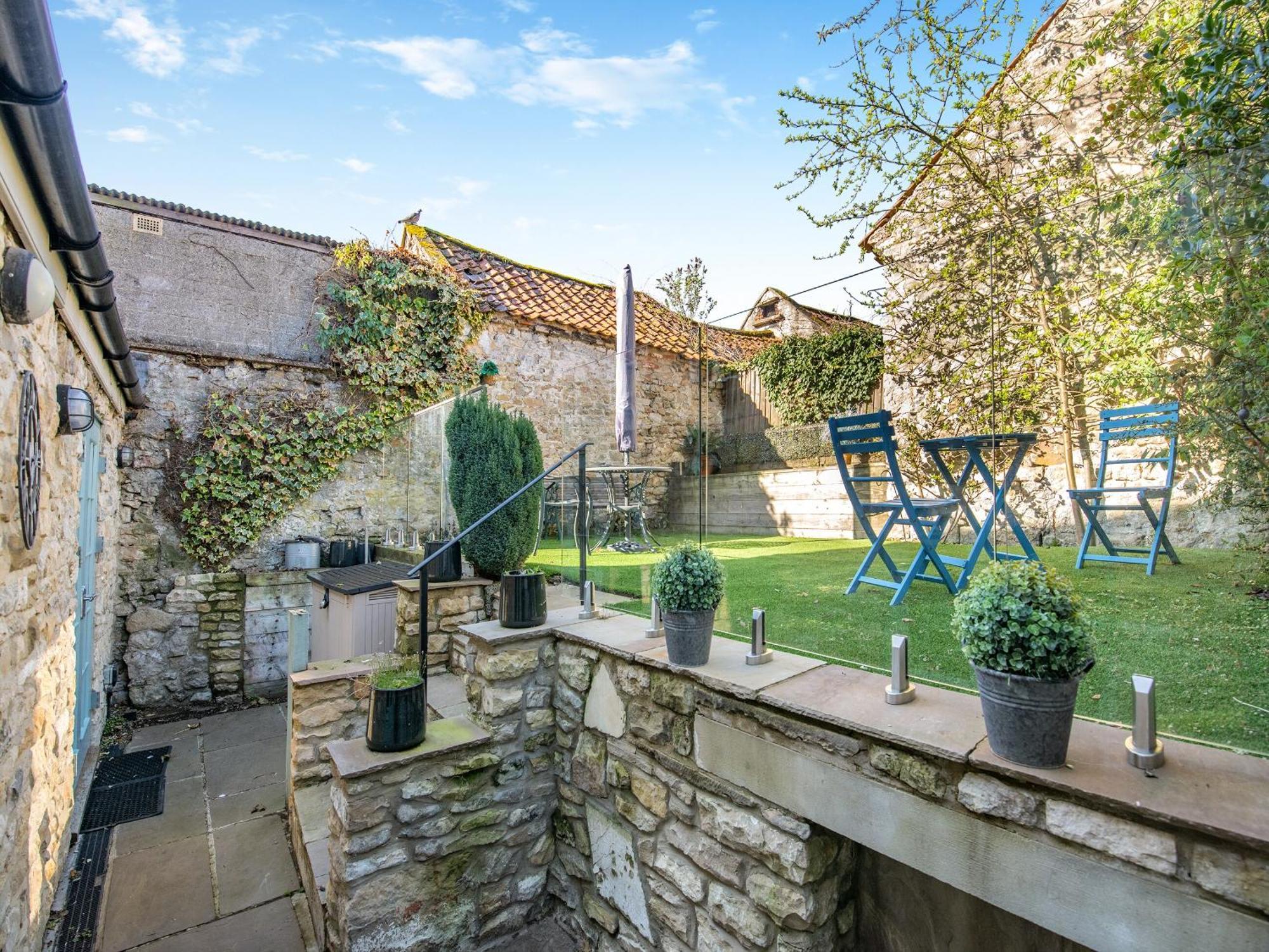Ryburn House - Uk43518 Villa Торнтън Дейл Екстериор снимка