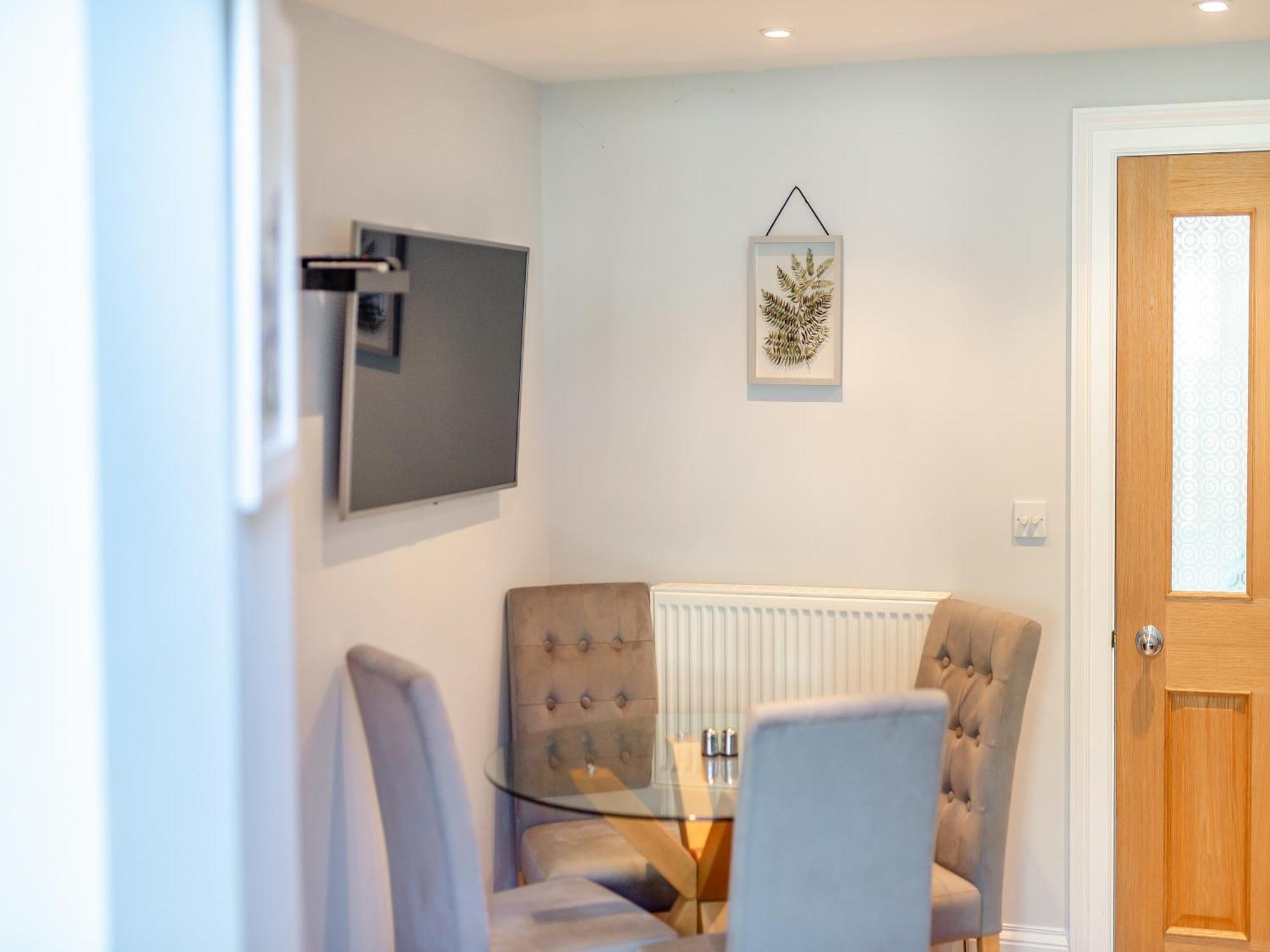 Ryburn House - Uk43518 Villa Торнтън Дейл Екстериор снимка